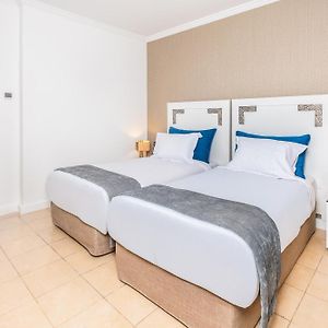 Habitación Estándar con 2 Camas Individuales